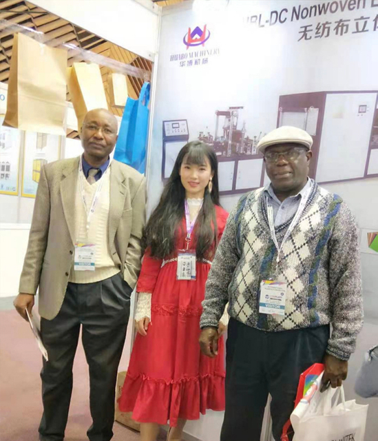l'exposition kenya de l'usine de fabrication de sacs non tissés