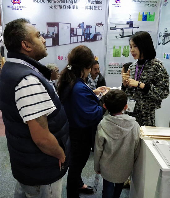 l'exposition kenya de l'usine de fabrication de sacs non tissés