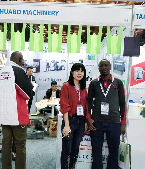l'exposition kenya de l'usine de fabrication de sacs non tissés