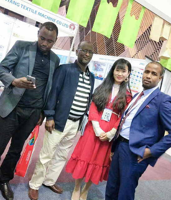 l'exposition kenya de l'usine de fabrication de sacs non tissés